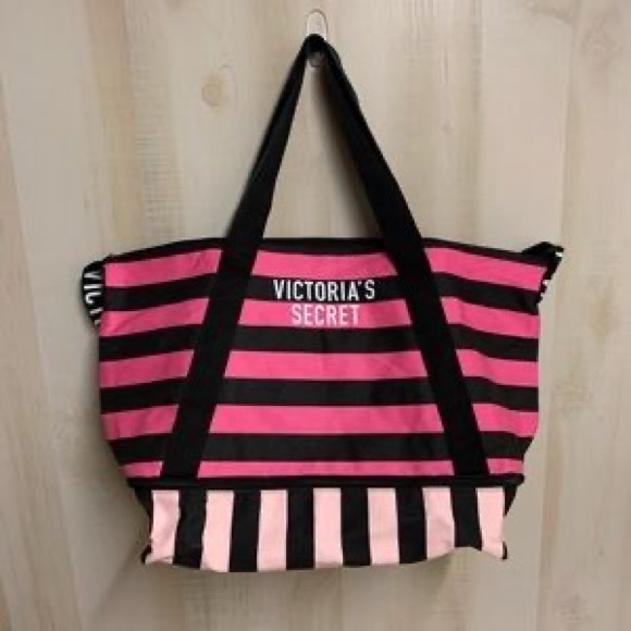 Victoria’s Secret Overnight Bag - Picture 1 of 3